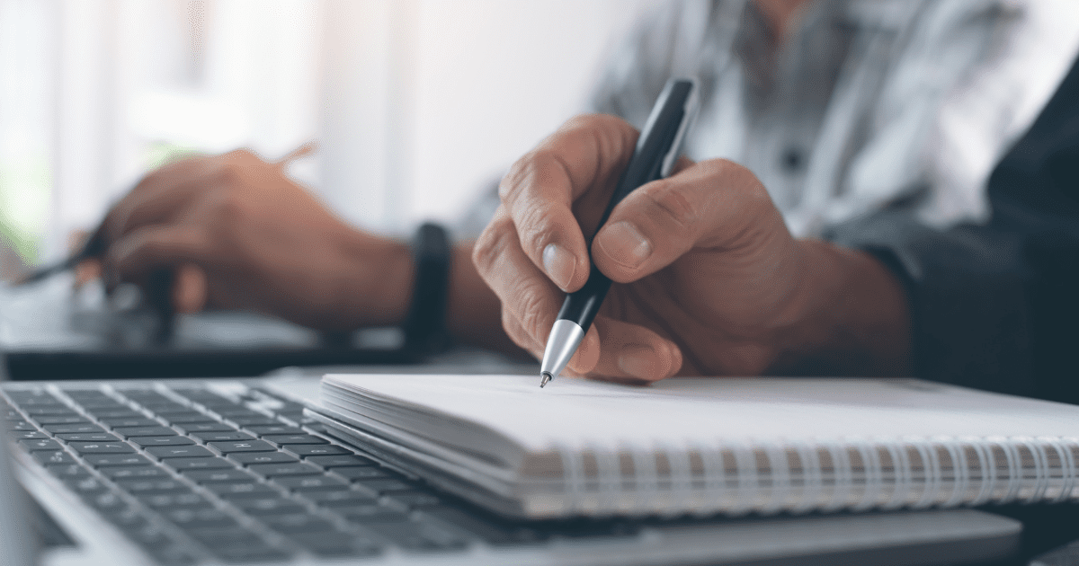 Learner using an LMS system for online training